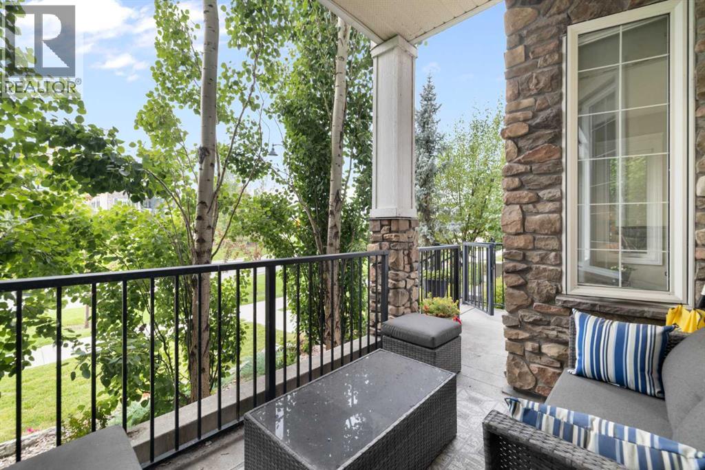 Single Family House for Sale in   Quarry Gate SE Douglasdale/Glen Calgary 