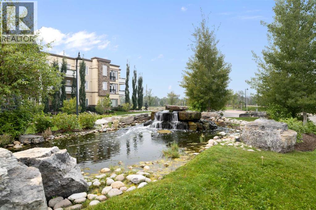Single Family House for Sale in   Quarry Gate SE Douglasdale/Glen Calgary 