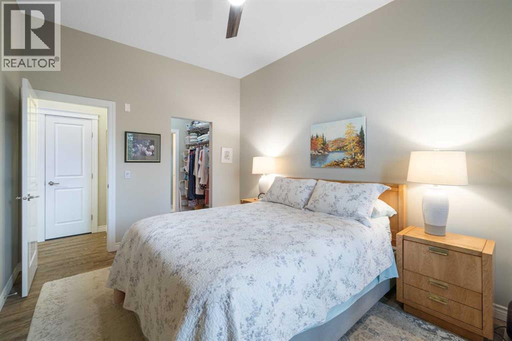Single Family House for Sale in   Quarry Gate SE Douglasdale/Glen Calgary 