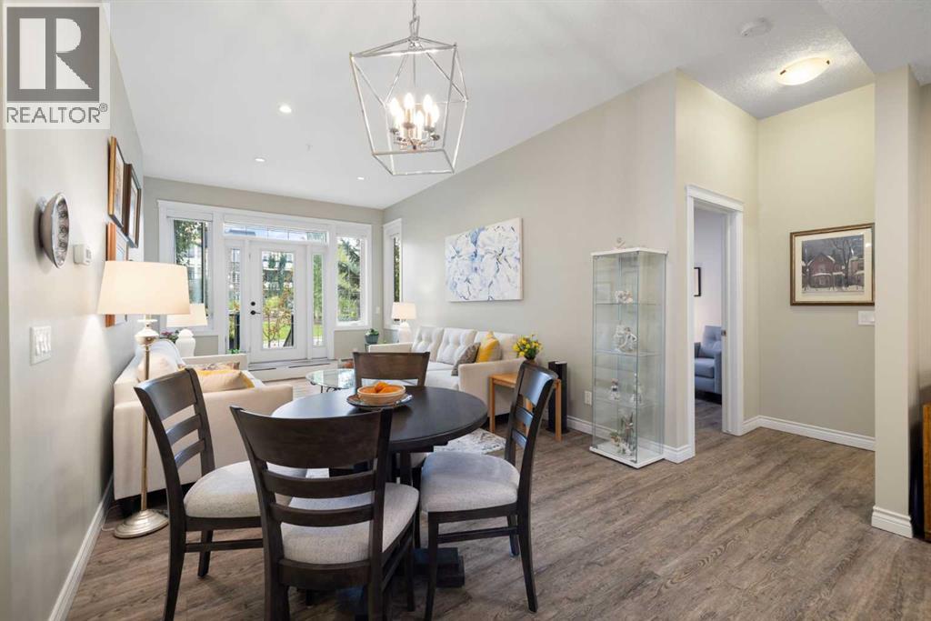 Single Family House for Sale in   Quarry Gate SE Douglasdale/Glen Calgary 