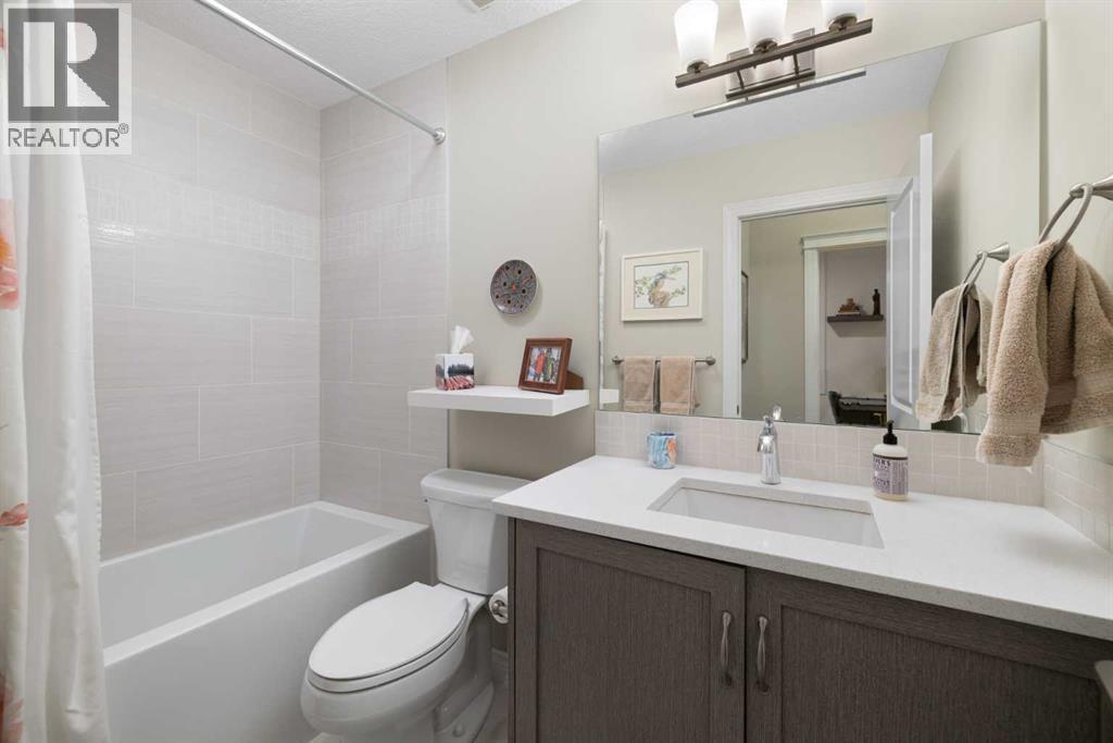 Single Family House for Sale in   Quarry Gate SE Douglasdale/Glen Calgary 