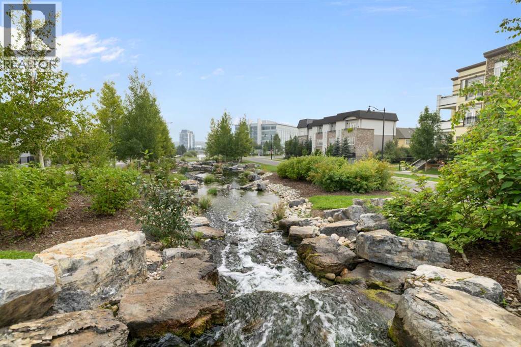 Single Family House for Sale in   Quarry Gate SE Douglasdale/Glen Calgary 
