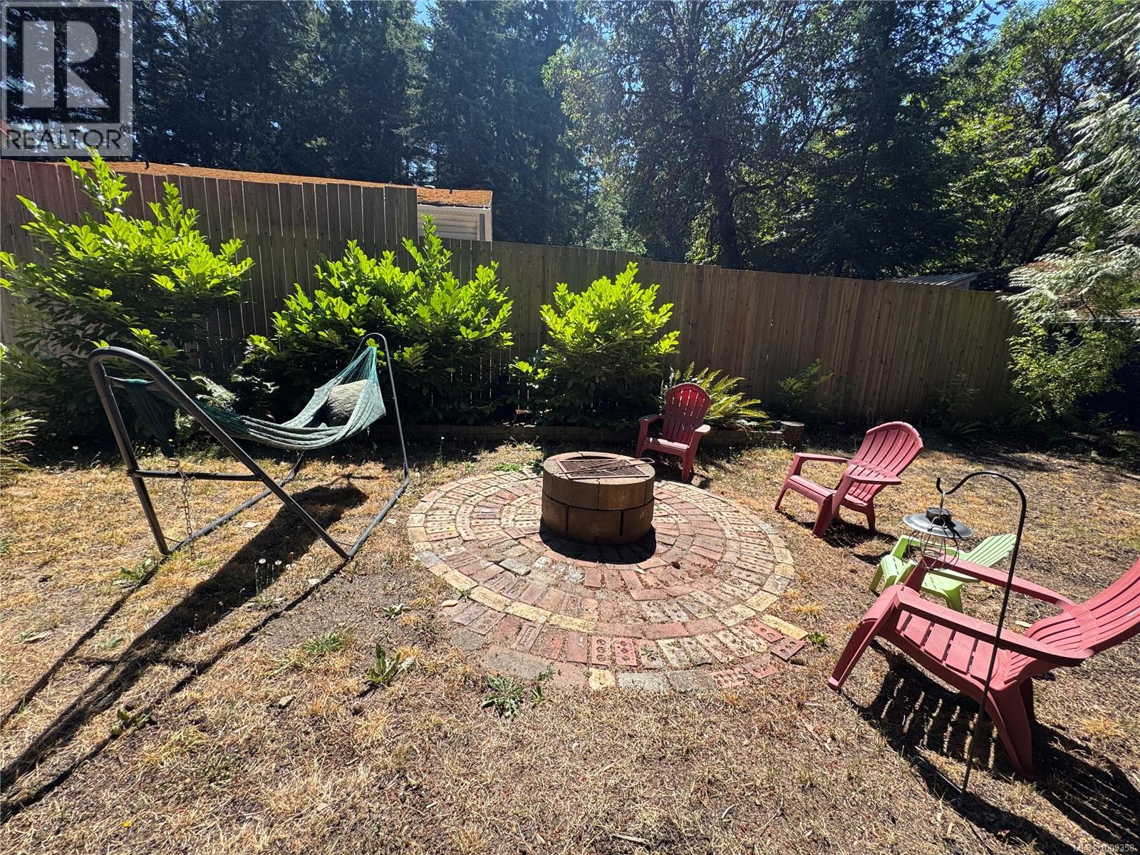 559 Blitz Rd, Mayne Island