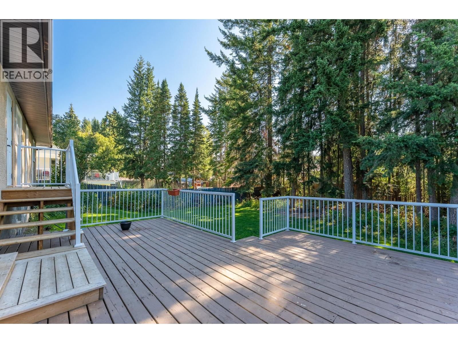 2886 LANGLEY CRESCENT - 26