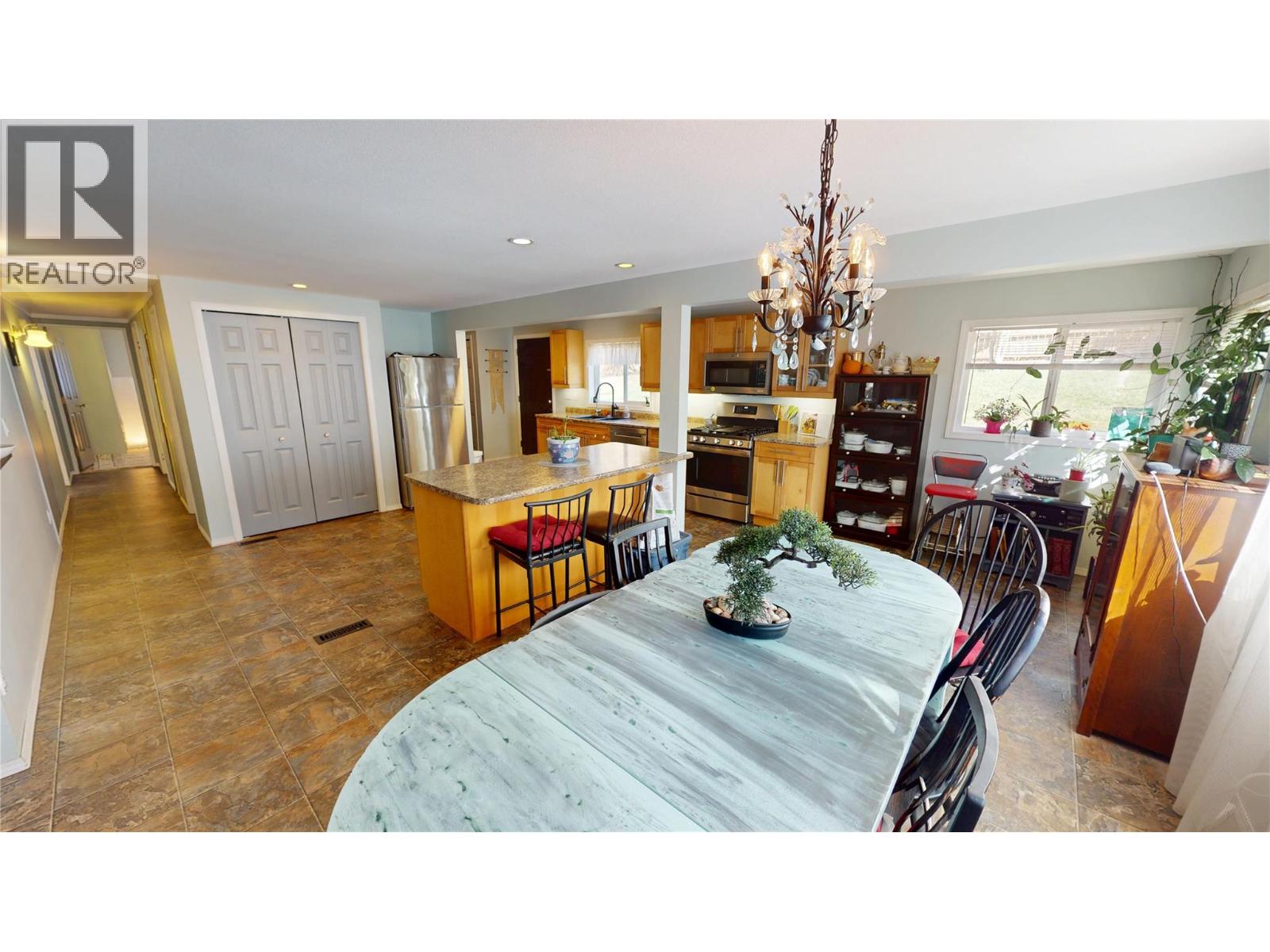 1801 Carl Thompson Road, Cranbrook