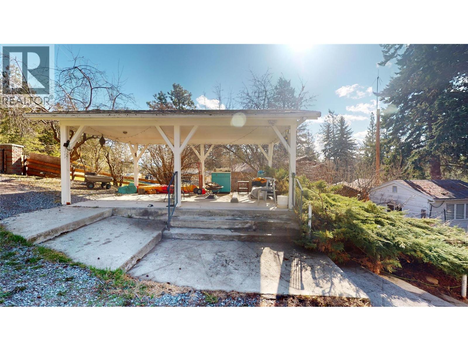 1801 Carl Thompson Road, Cranbrook