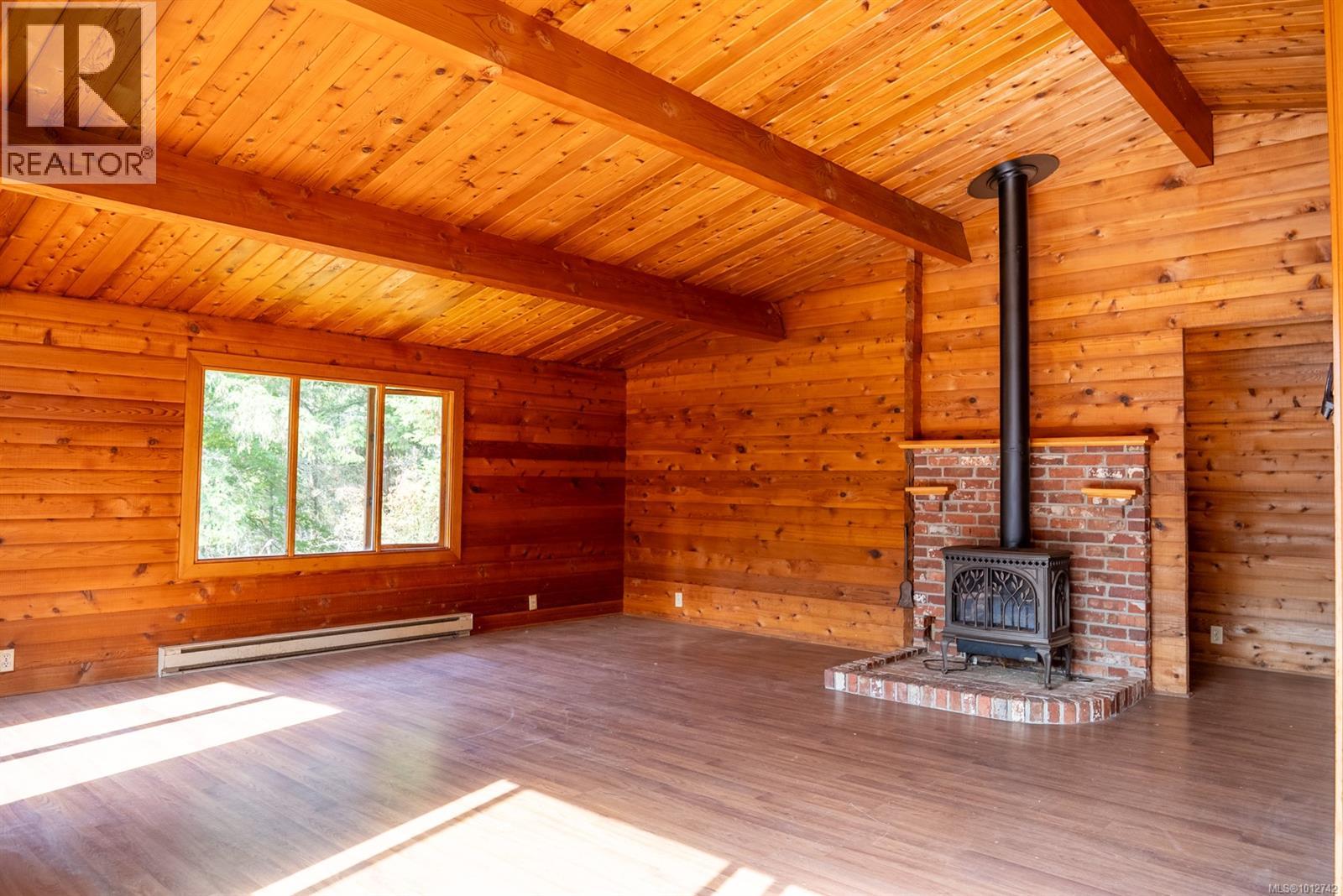 4531 Bedwell Harbour Rd, Pender Island