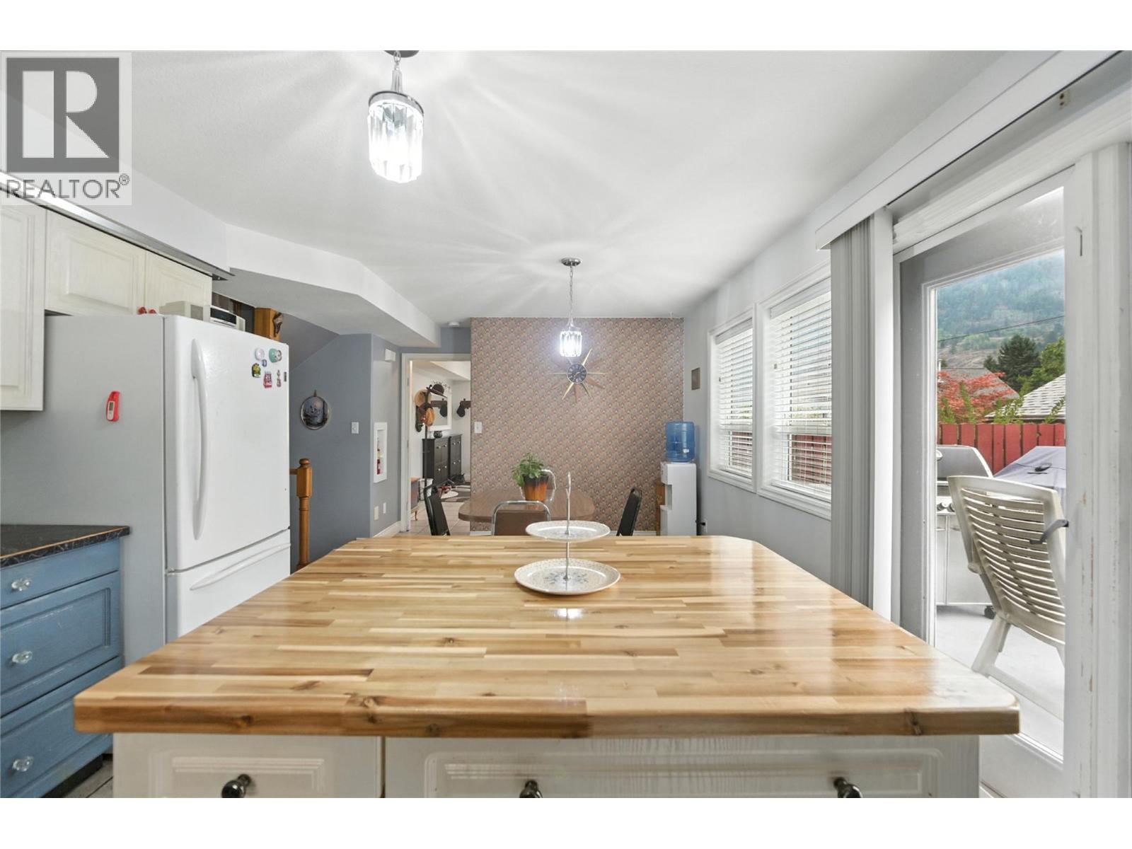 501 5th Avenue, Castlegar