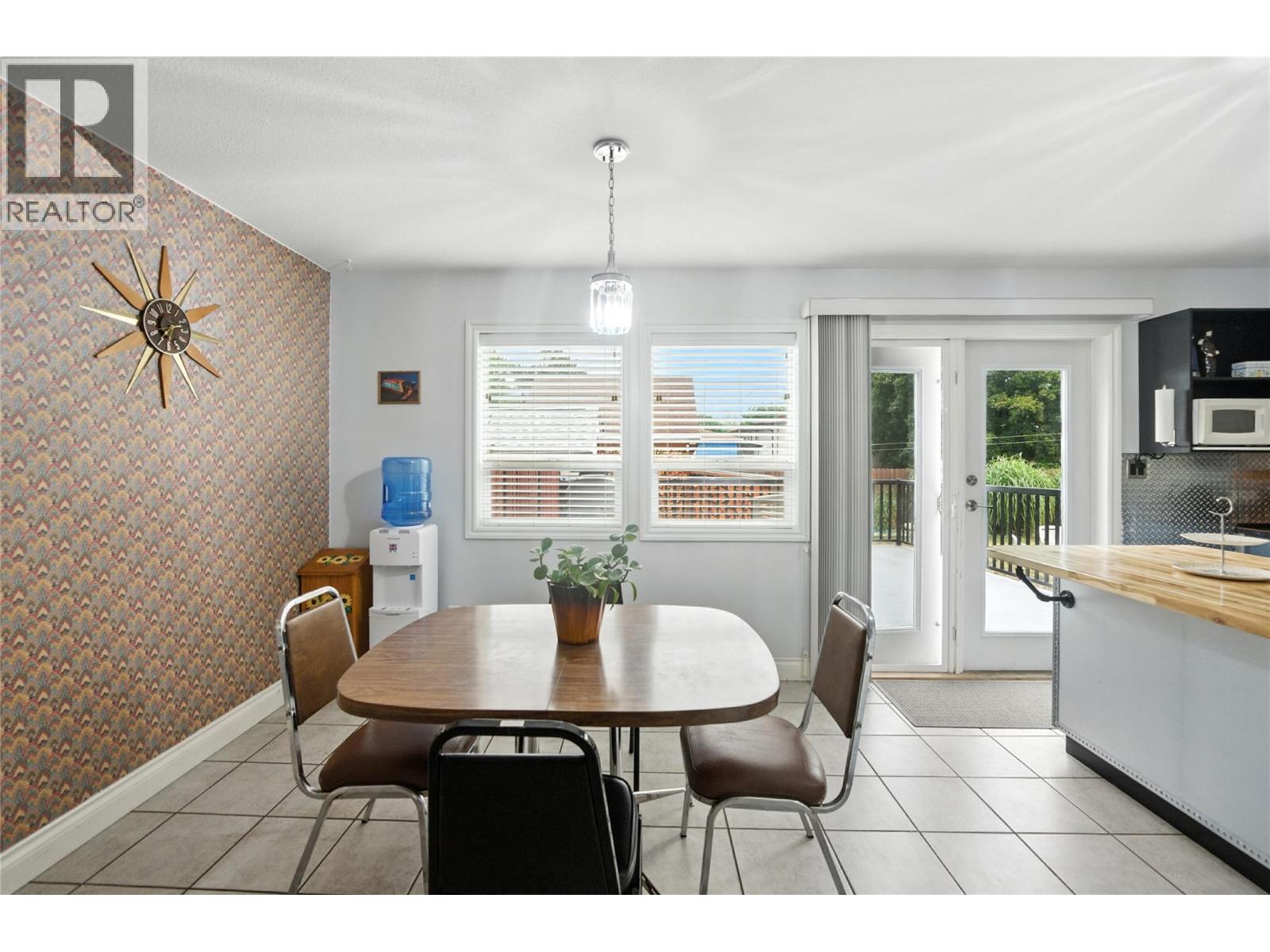 501 5th Avenue, Castlegar
