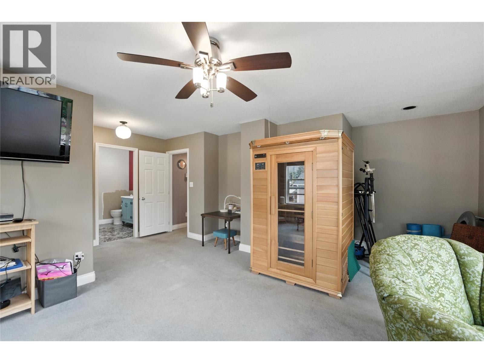 501 5th Avenue, Castlegar