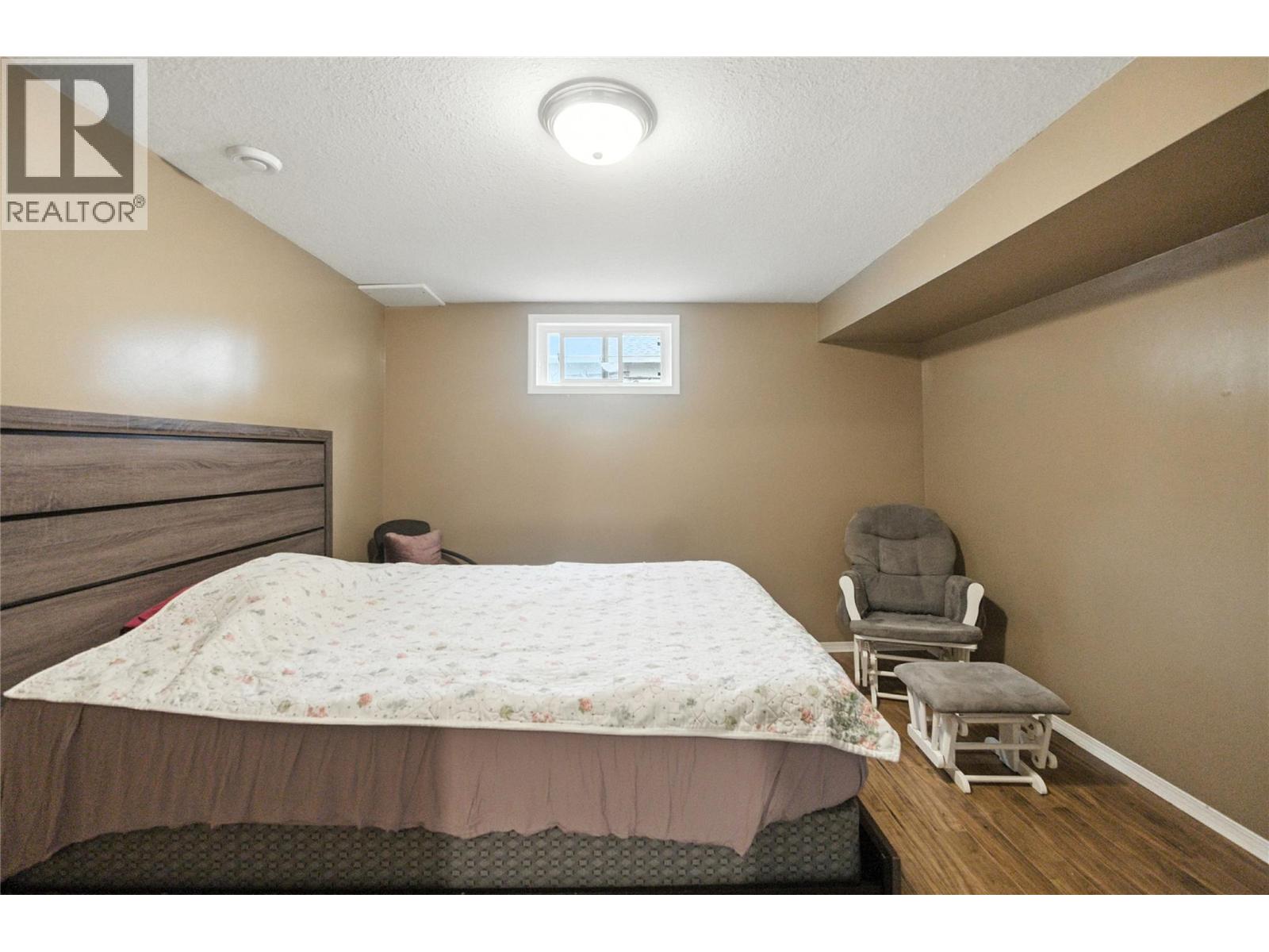 501 5th Avenue, Castlegar
