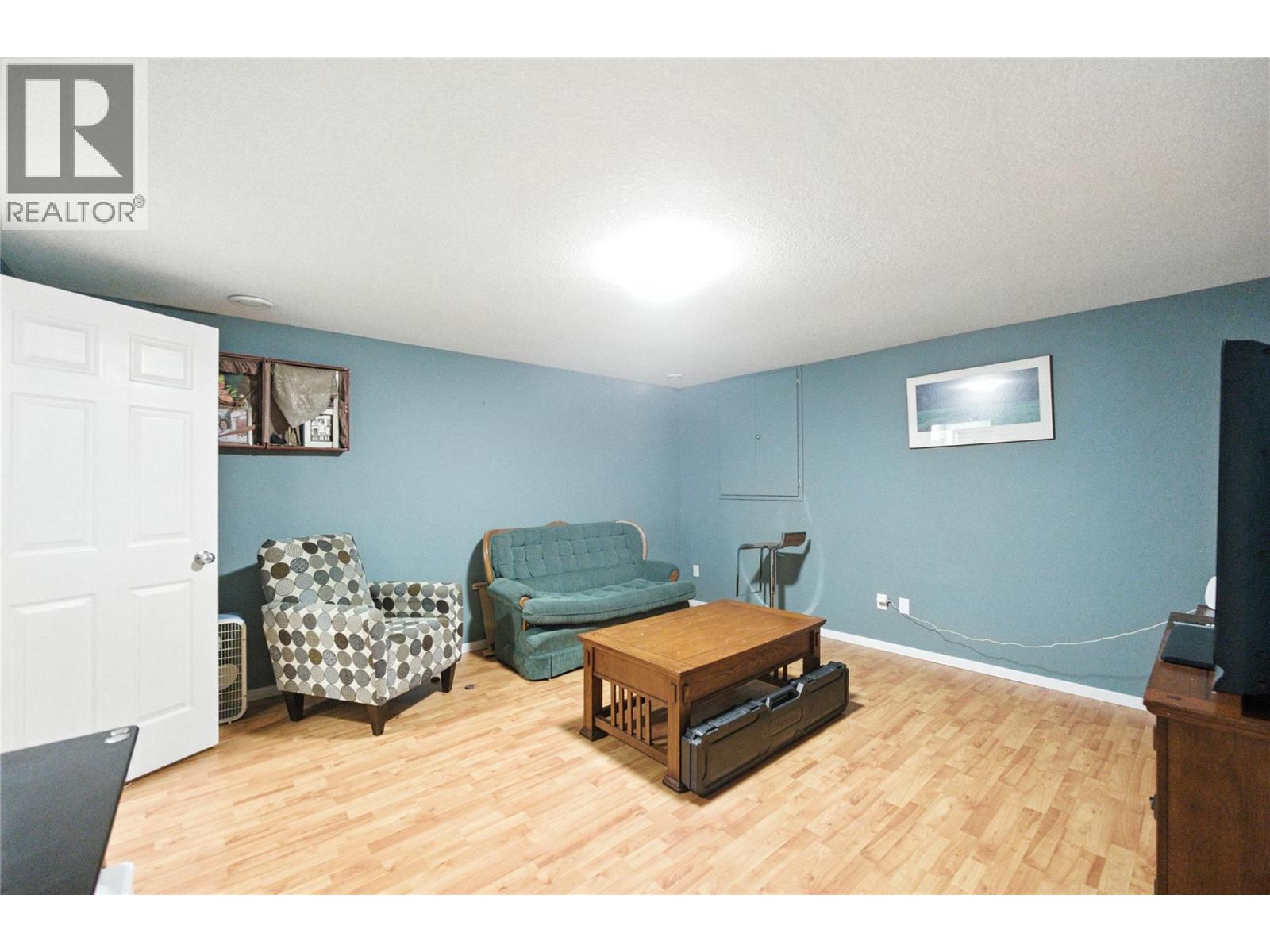 501 5th Avenue, Castlegar