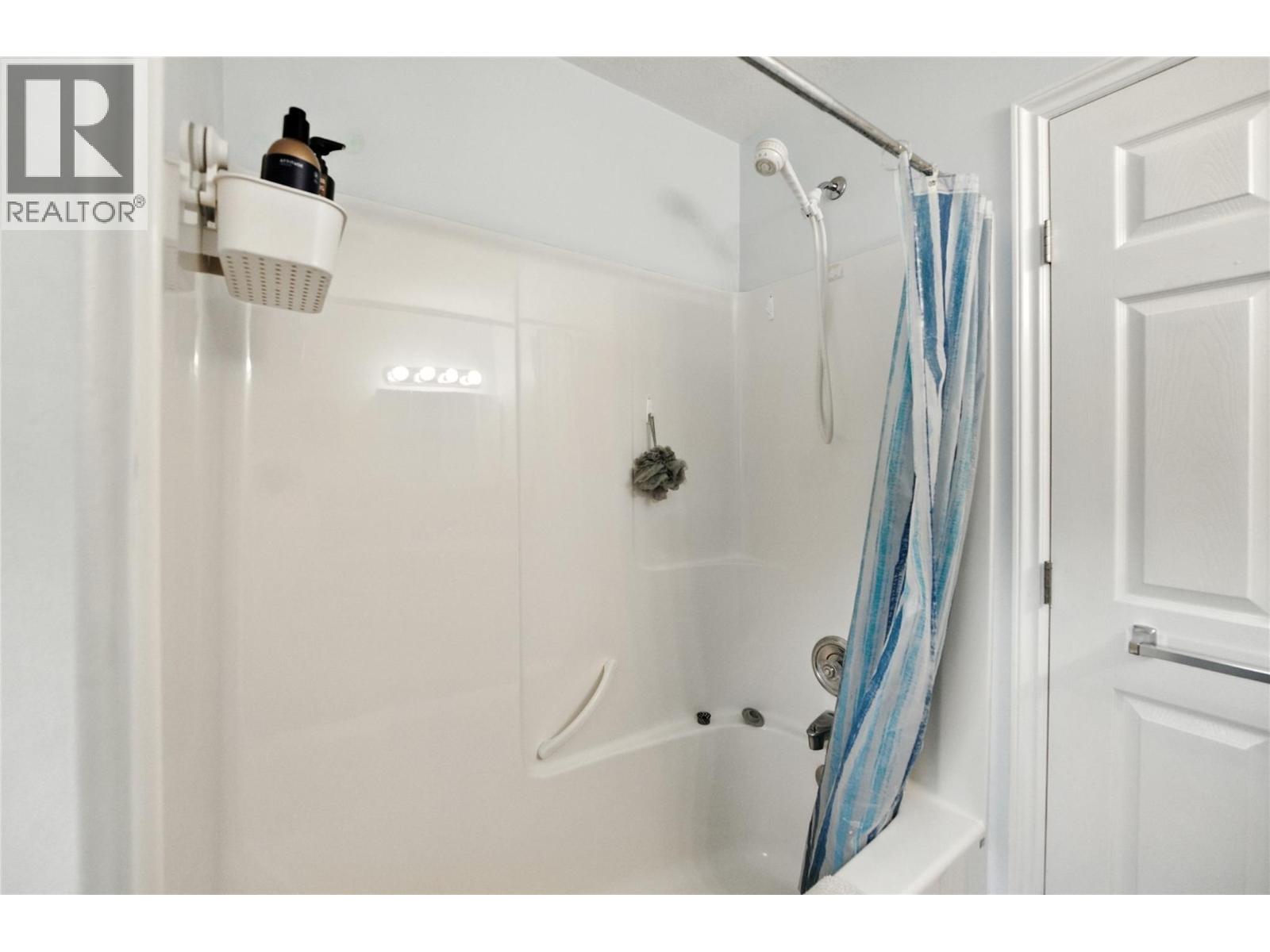 501 5th Avenue, Castlegar
