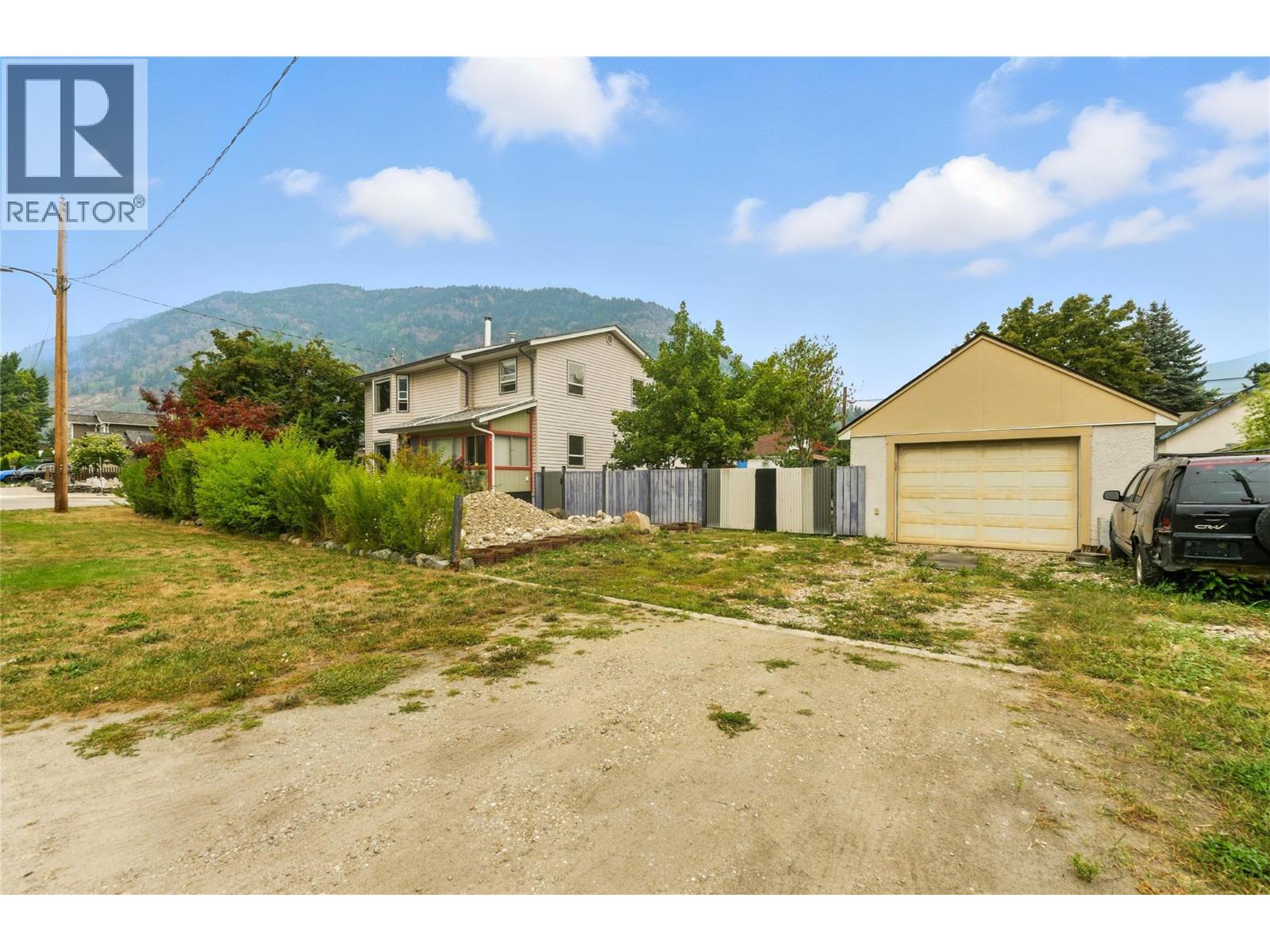 501 5th Avenue, Castlegar