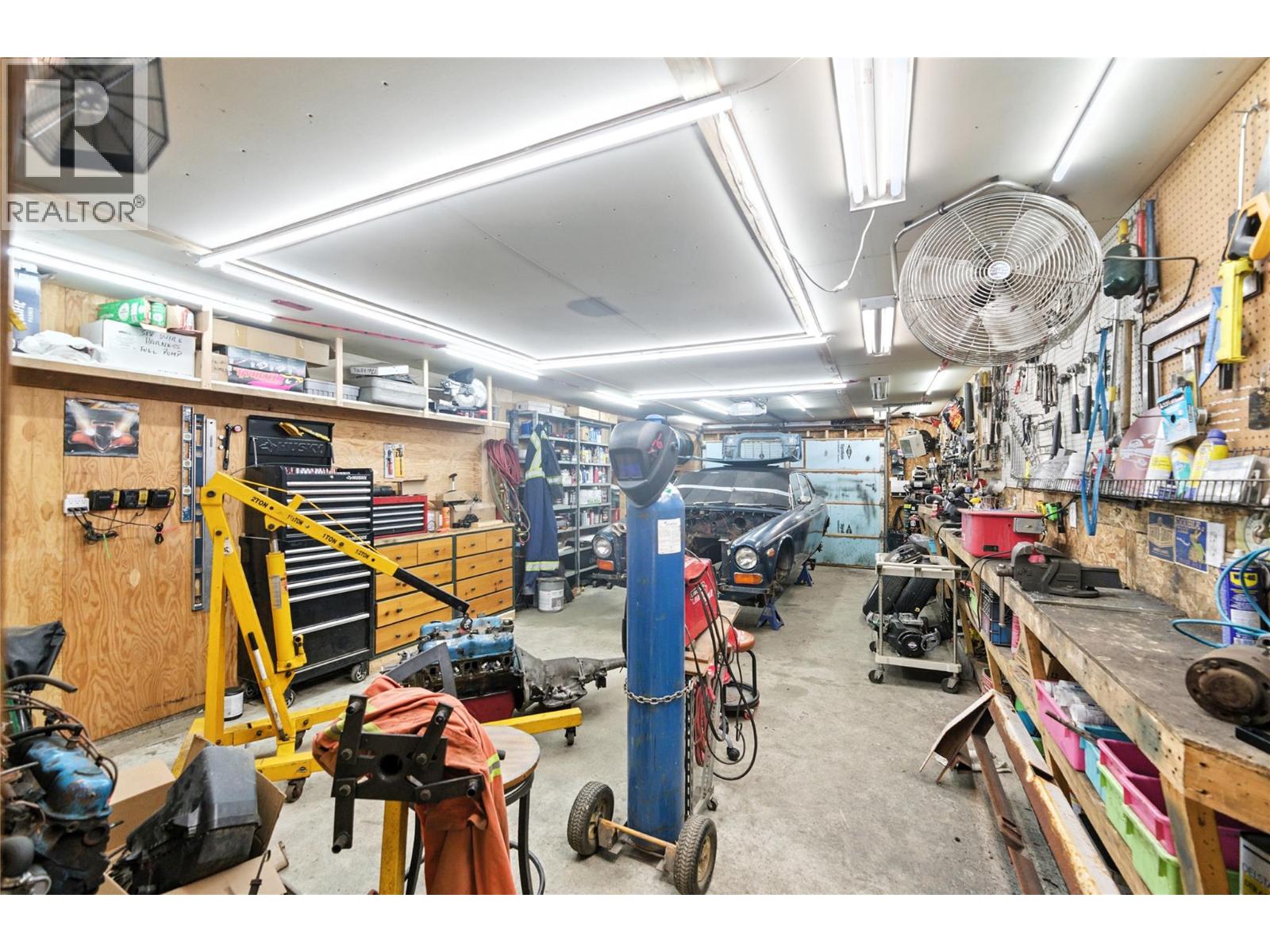 501 5th Avenue, Castlegar