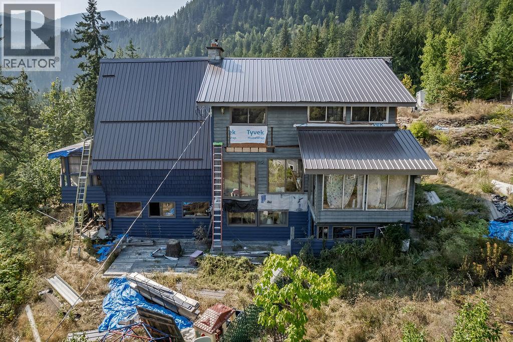 4259 Woodbury Village Road, Ainsworth