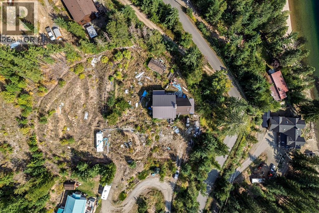 4259 Woodbury Village Road, Ainsworth