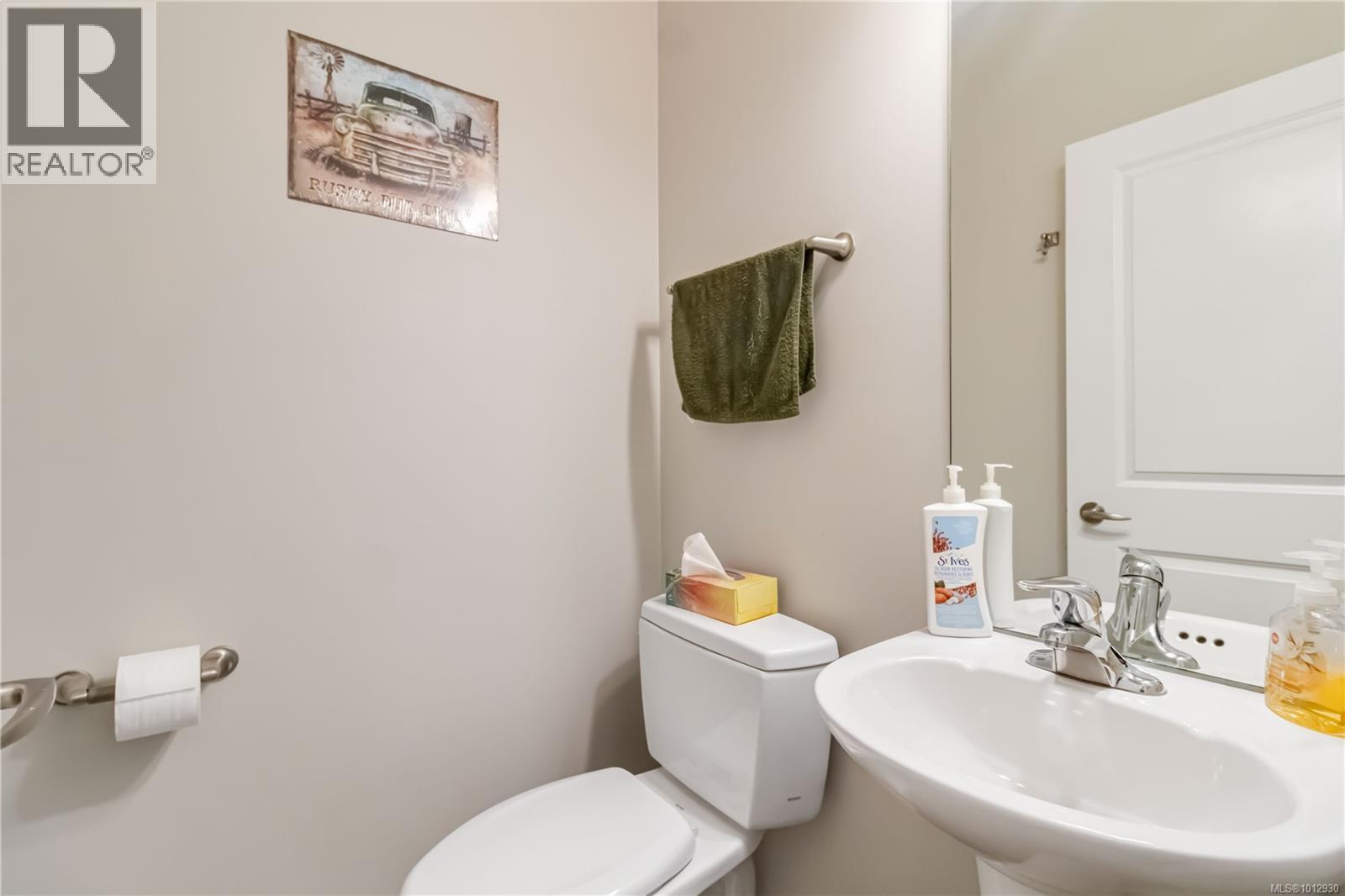  6994 Wright Road, Sooke