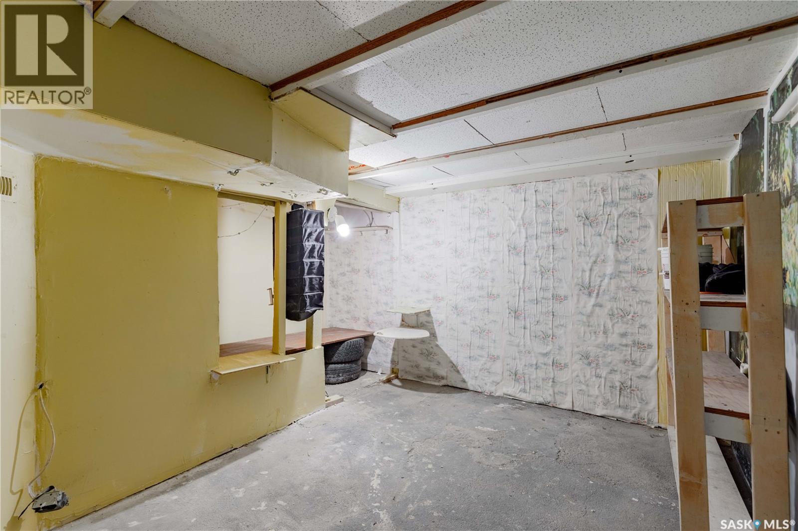 Single Family House Bungalow for Sale in  G AVENUE N Saskatoon 