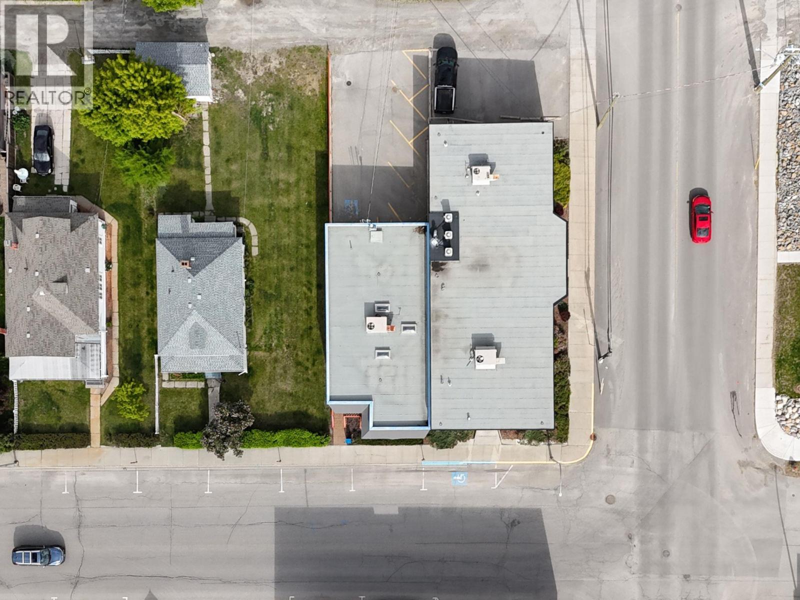 42 12TH Avenue S, Cranbrook
