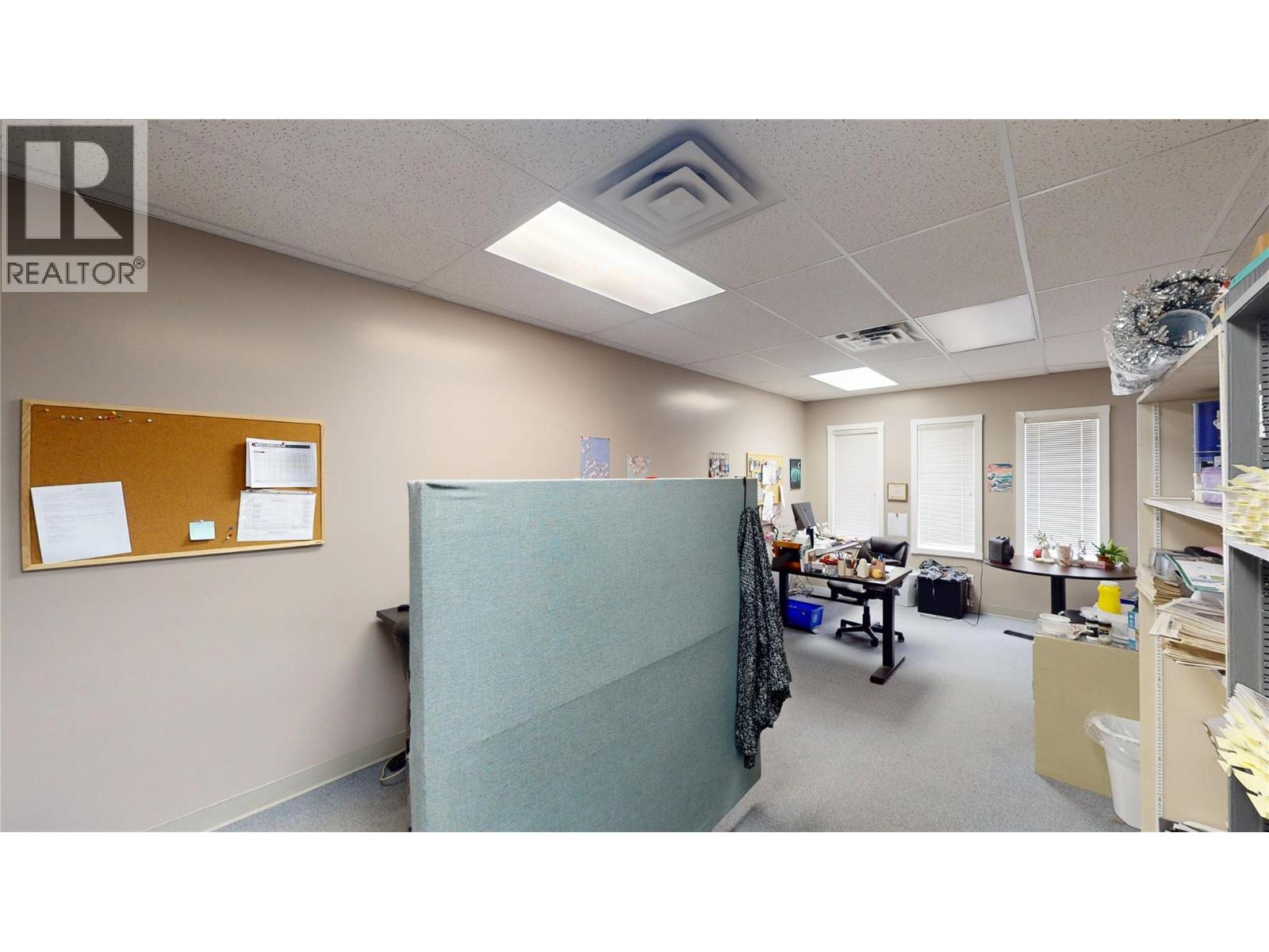 42 12TH Avenue S, Cranbrook
