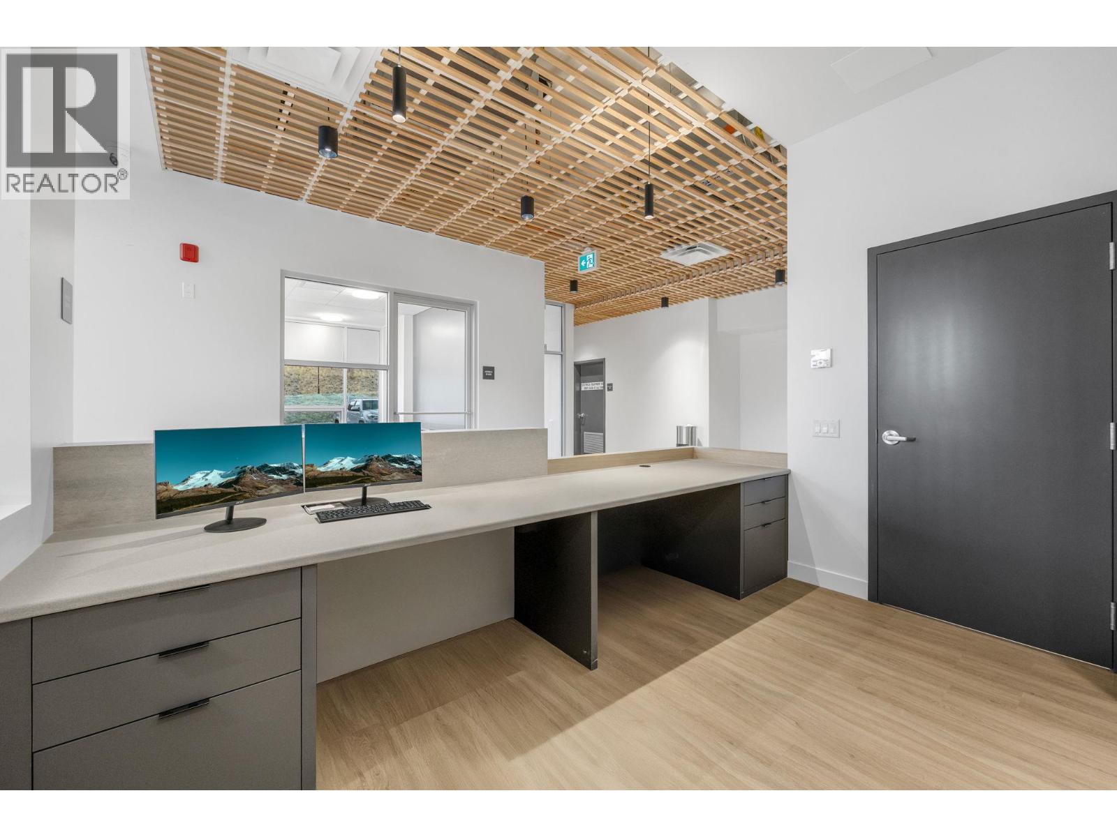 7 3700 McKinley Beach Drive, Kelowna