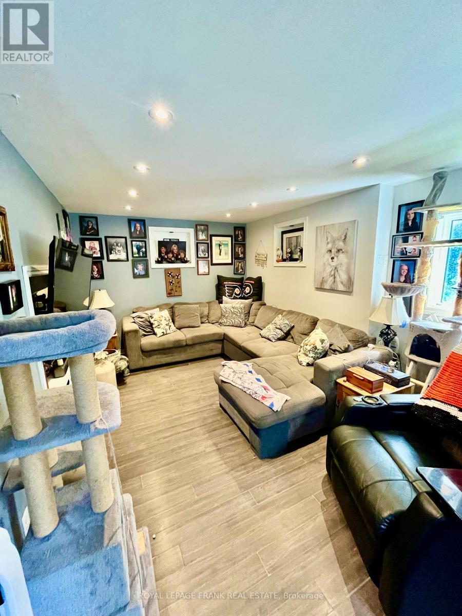 1630 MUSCLOW GREENVIEW ROAD - 12