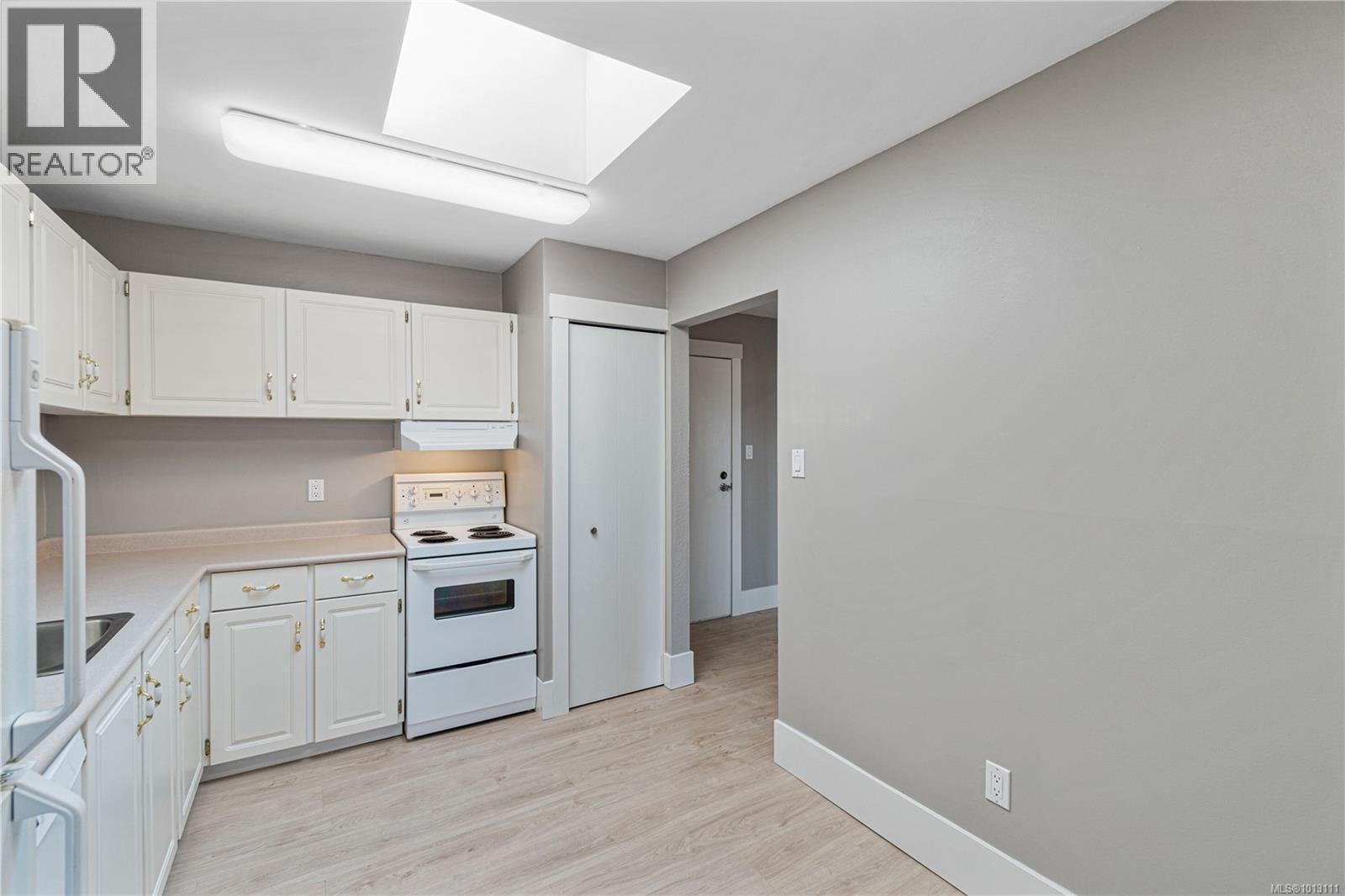 301 345 Morison Ave, Parksville