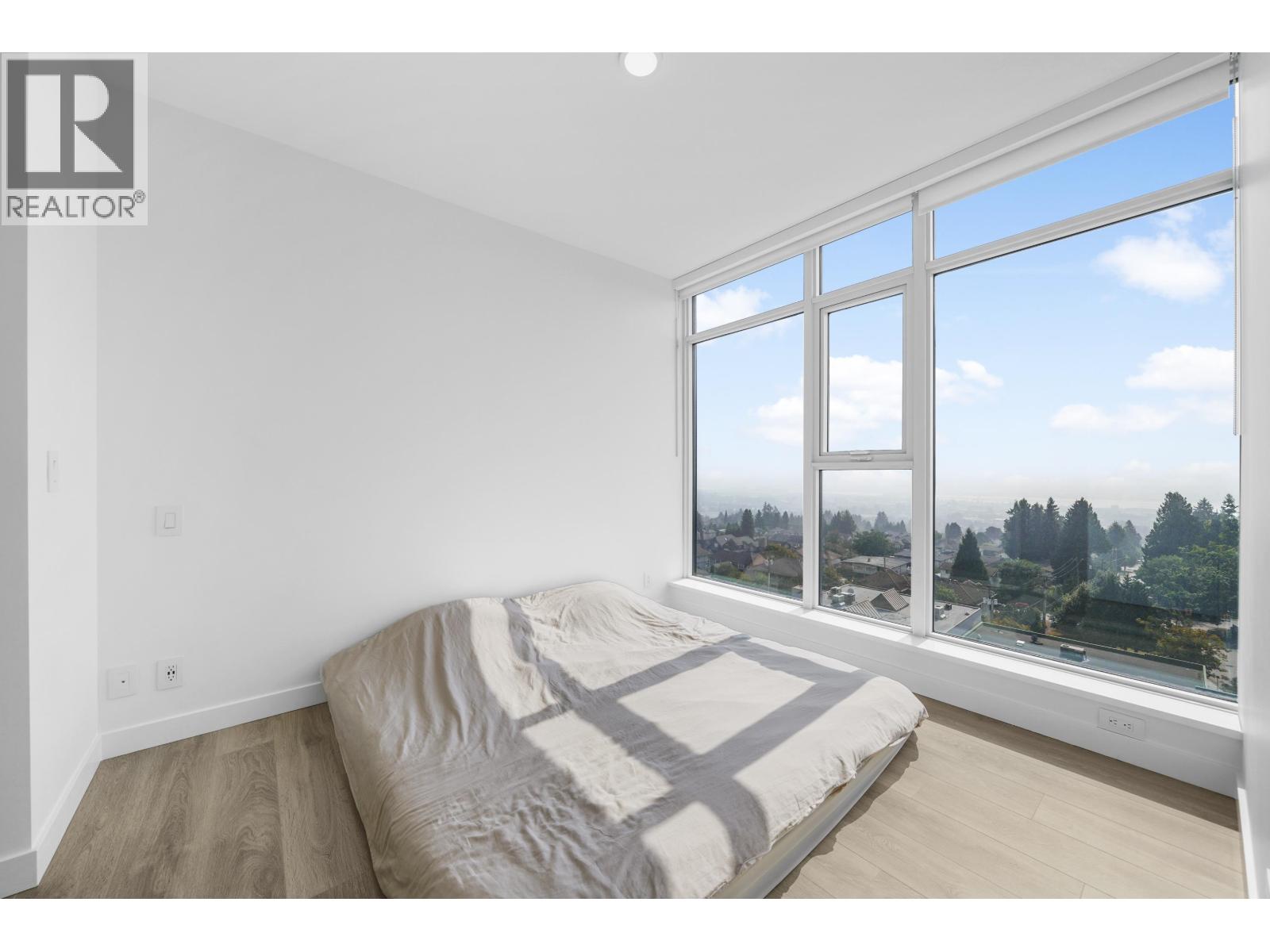 604 505 NELSON STREET, Coquitlam