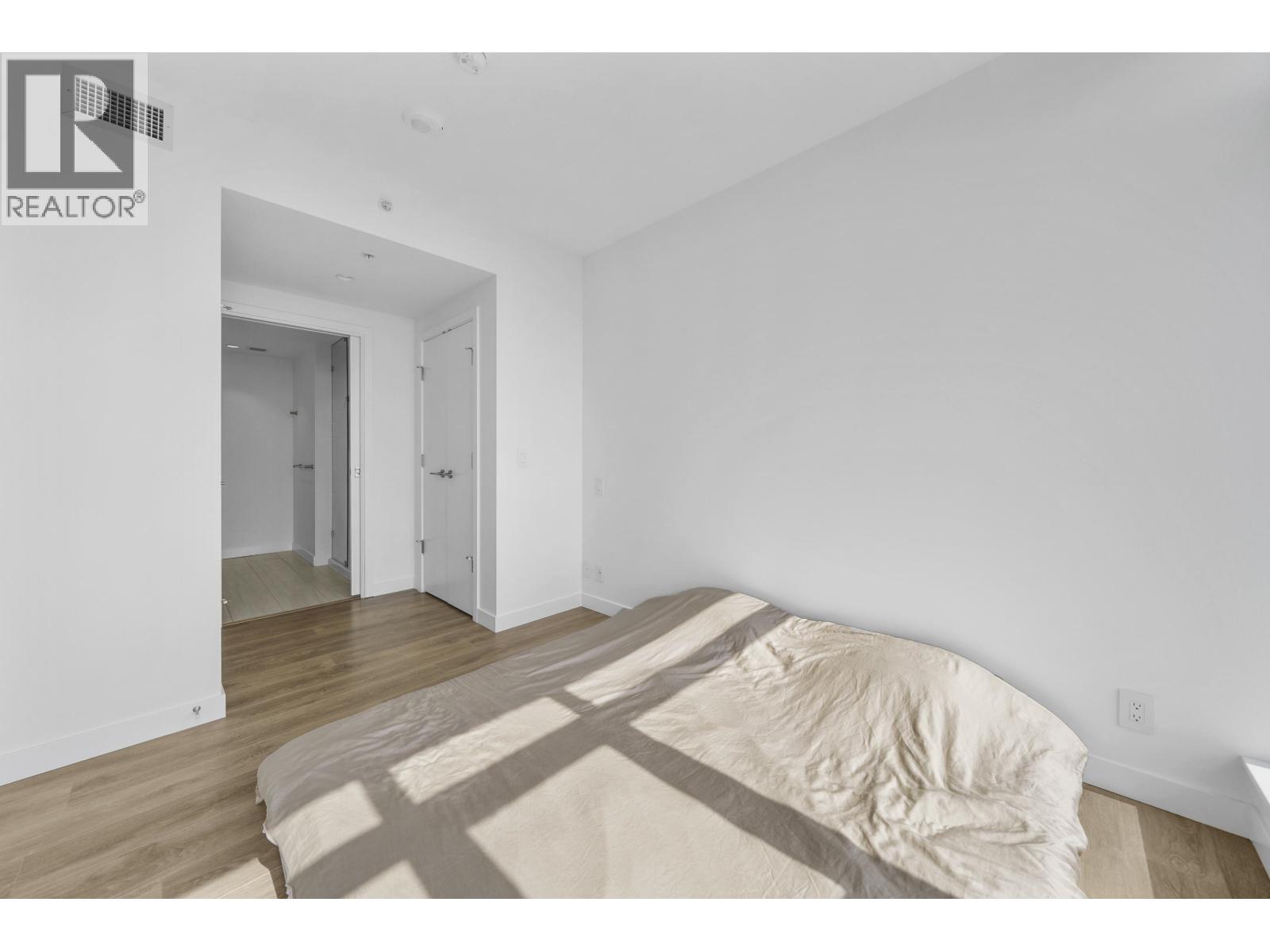 604 505 NELSON STREET, Coquitlam