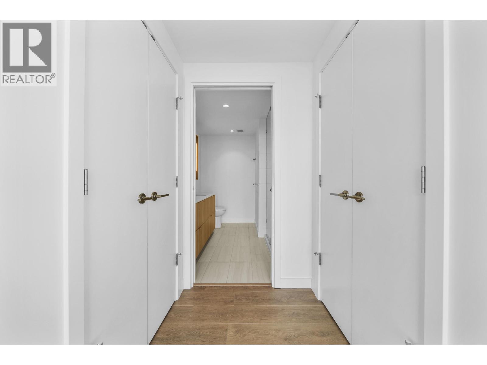 604 505 NELSON STREET, Coquitlam