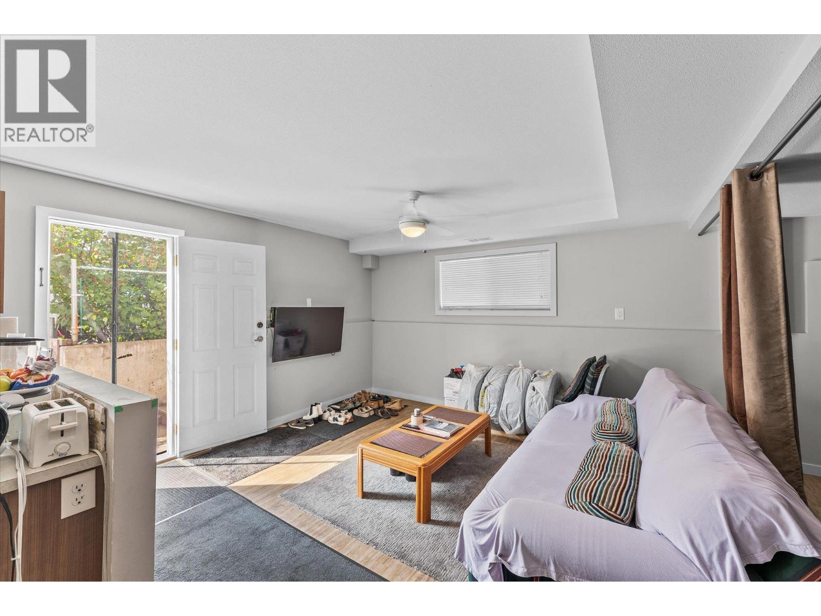  1377 Orchard Drive, Kelowna