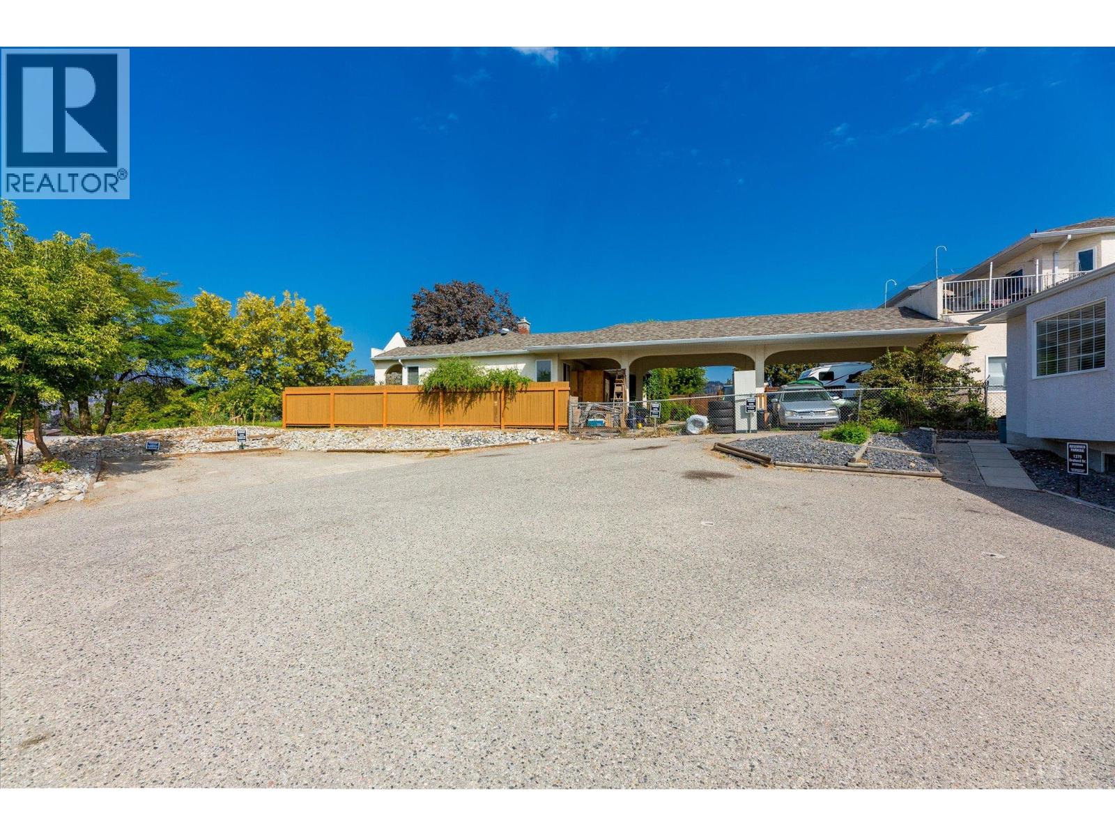 1375 Orchard Drive, Kelowna