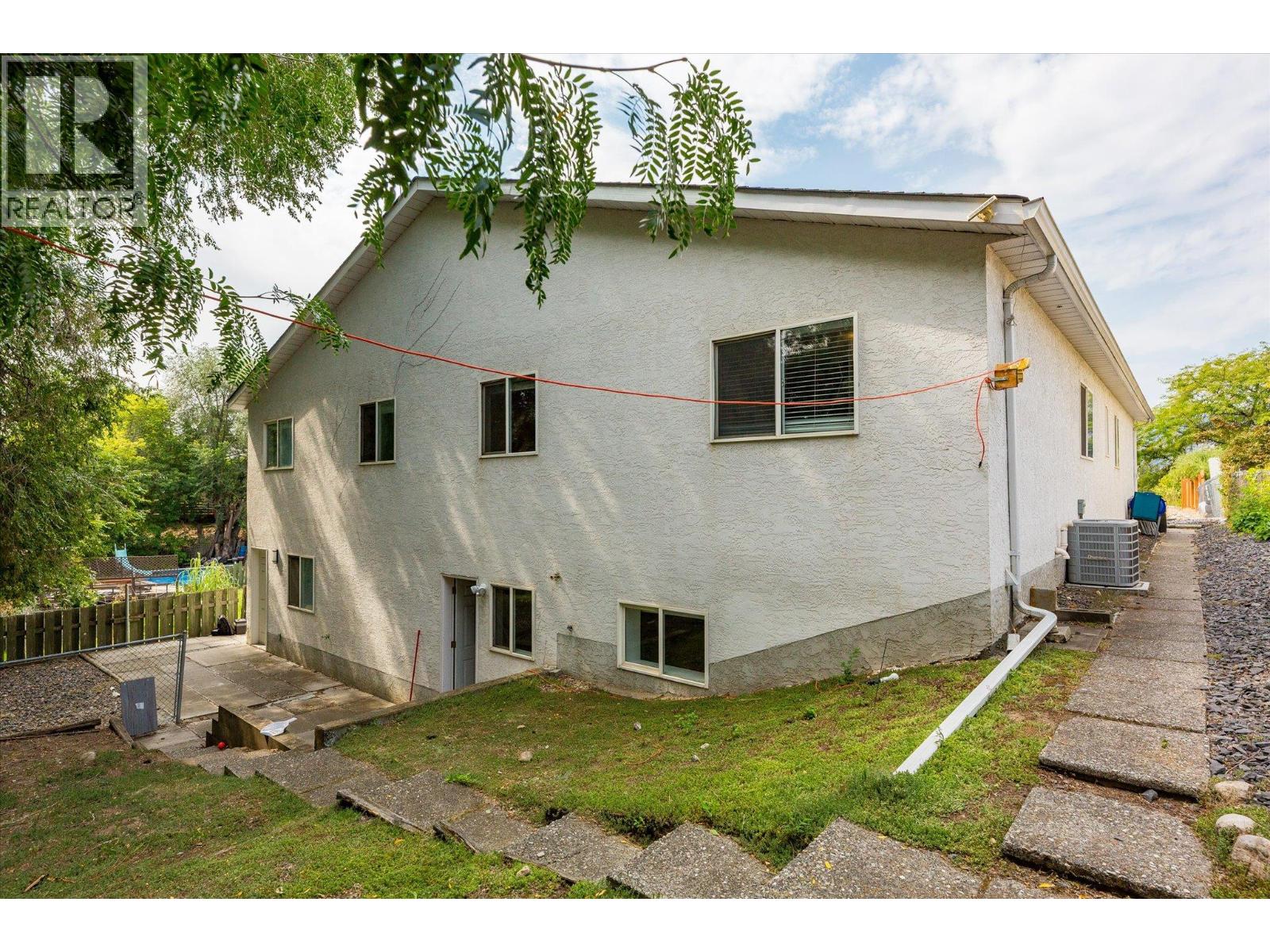  1375 Orchard Drive, Kelowna