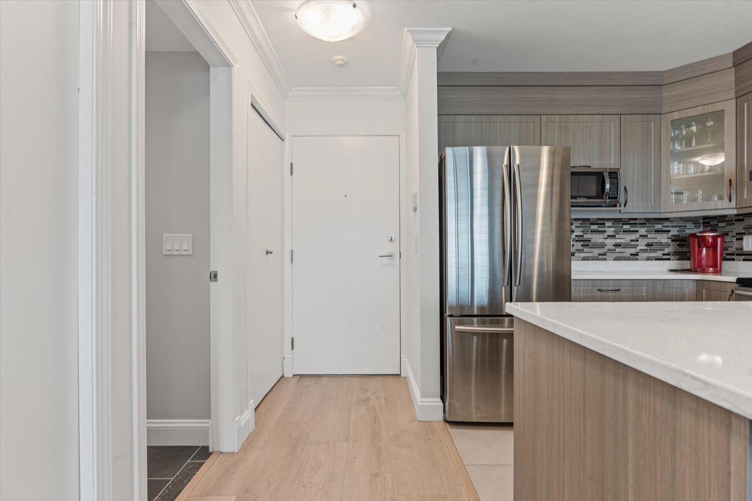 316 378 ESPLANADE AVENUE, Harrison Hot Springs, Harrison Hot Springs