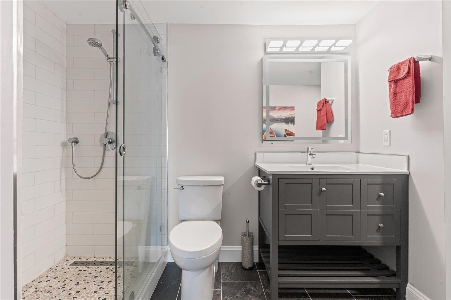 316 378 ESPLANADE AVENUE, Harrison Hot Springs, Harrison Hot Springs