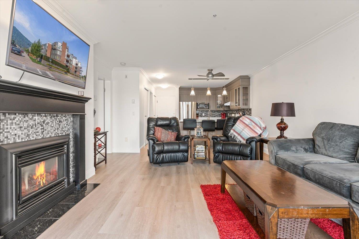 316 378 ESPLANADE AVENUE, Harrison Hot Springs, Harrison Hot Springs