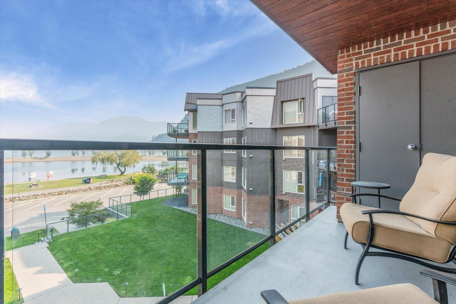 316 378 ESPLANADE AVENUE, Harrison Hot Springs, Harrison Hot Springs