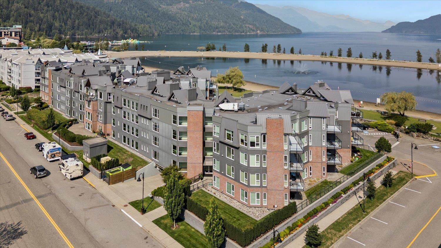 316 378 ESPLANADE AVENUE, Harrison Hot Springs, Harrison Hot Springs