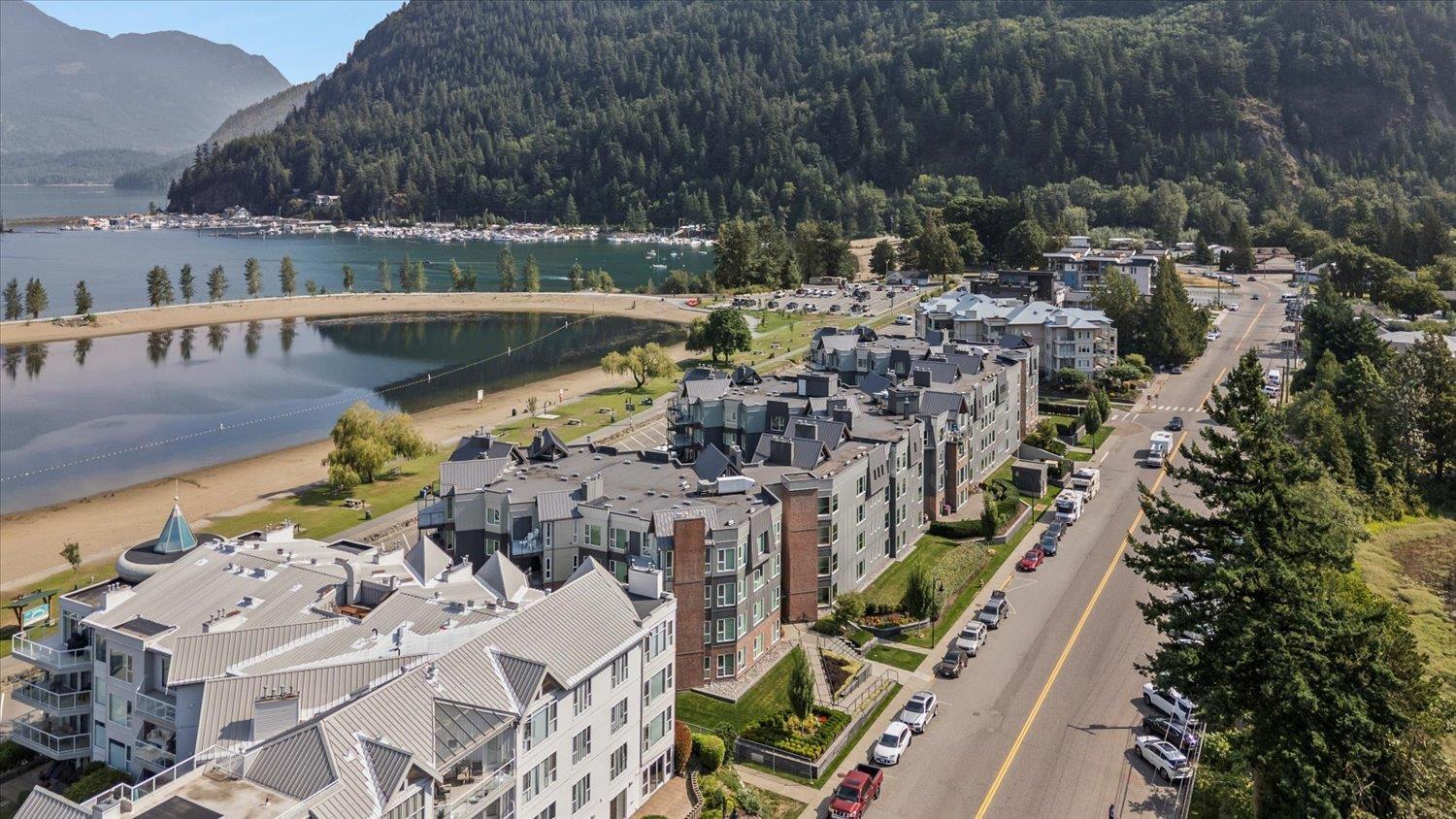 316 378 ESPLANADE AVENUE, Harrison Hot Springs, Harrison Hot Springs