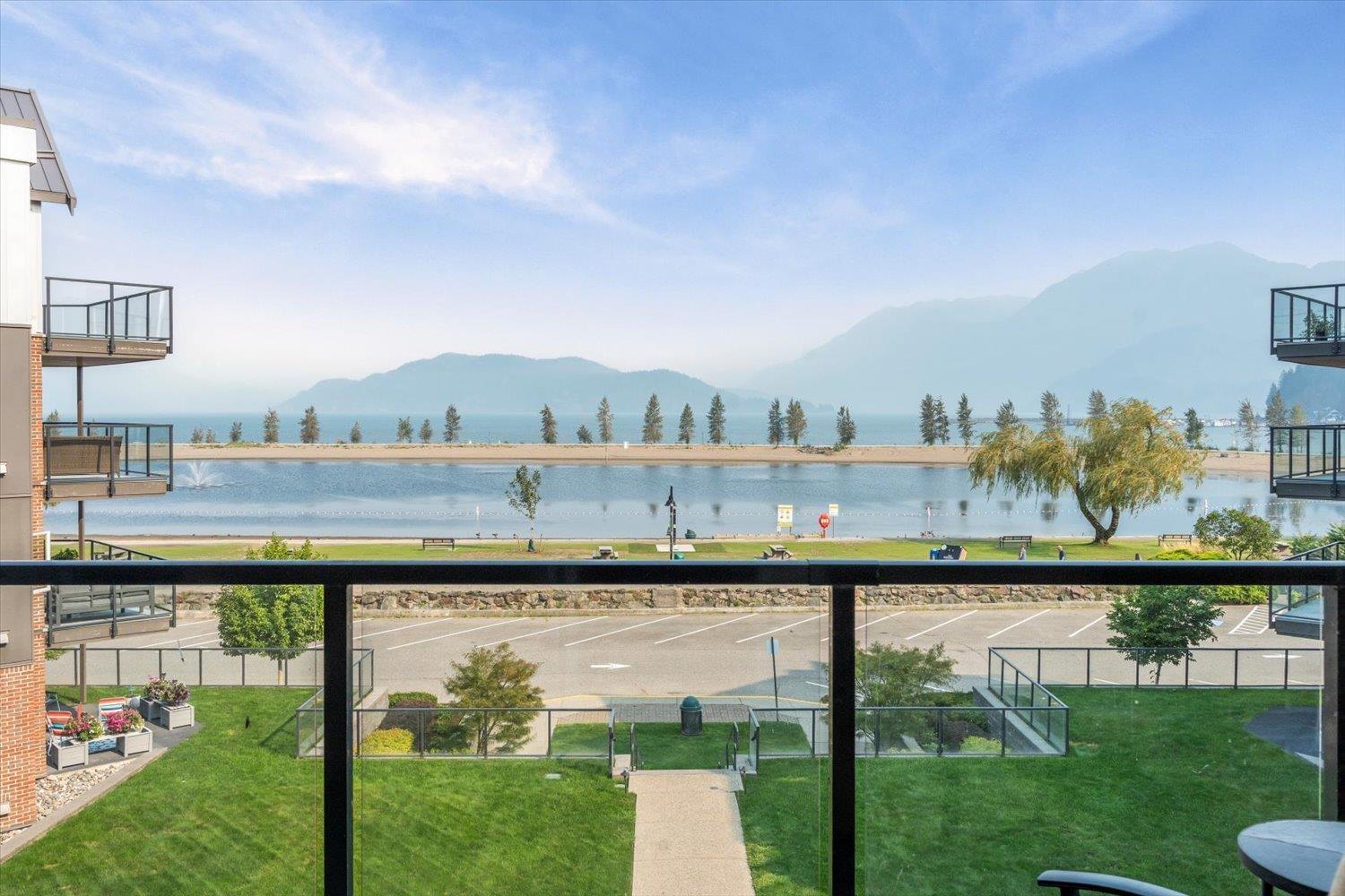 316 378 ESPLANADE AVENUE, Harrison Hot Springs, Harrison Hot Springs