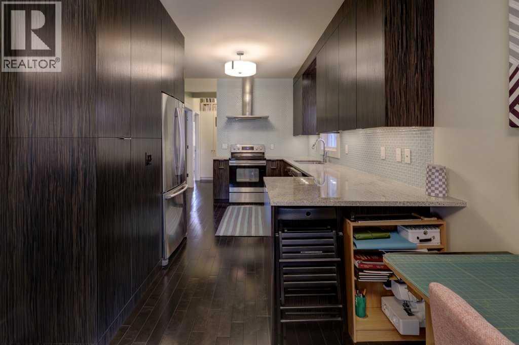 Single Family House Bungalow for Sale in   Avenue SW Sunalta Calgary 