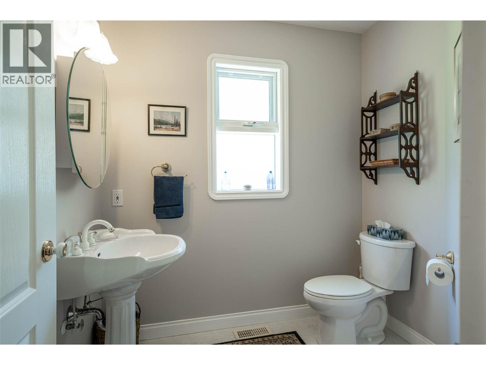  7821 Old Kamloops Road, Vernon