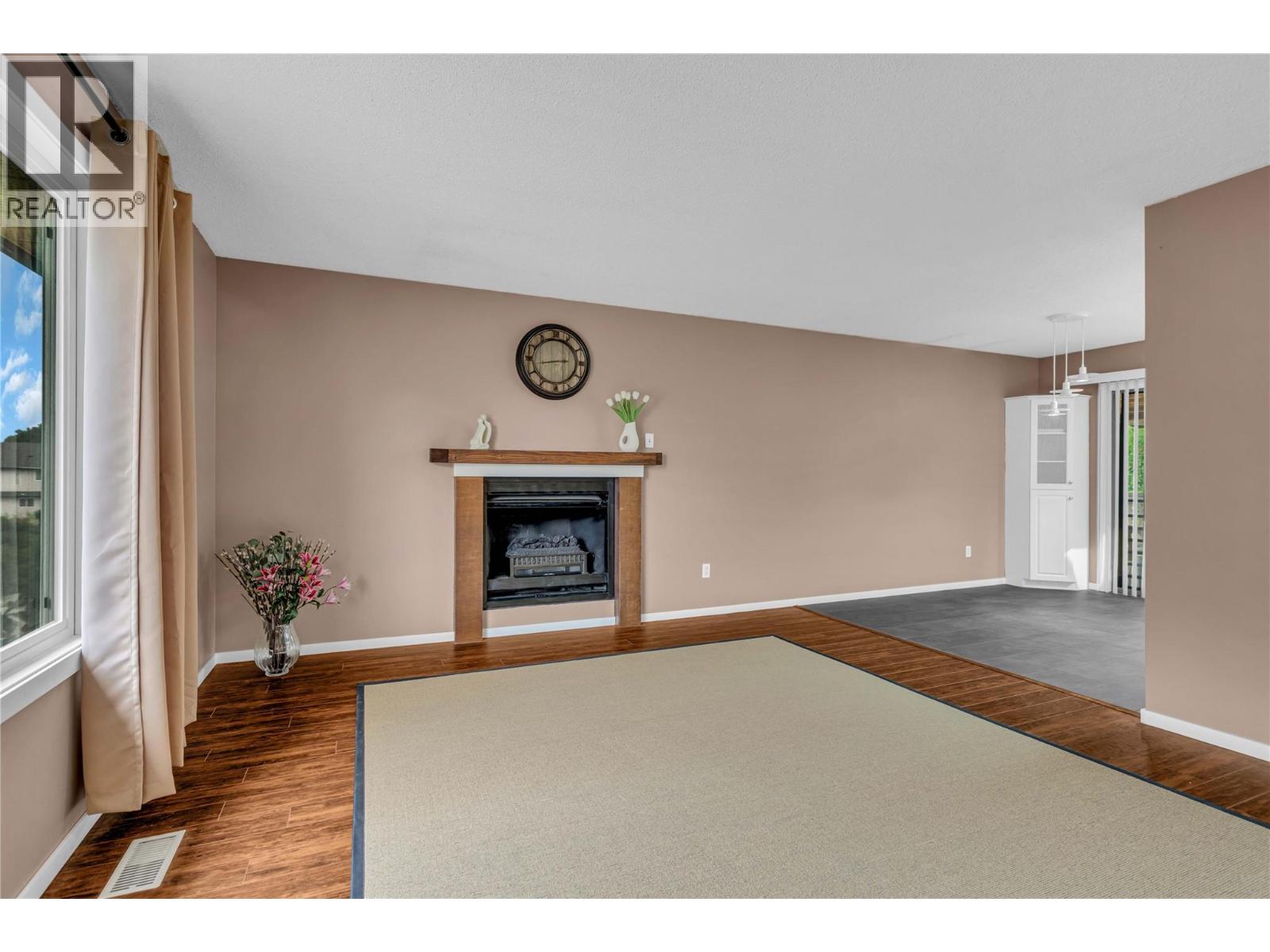  733 Josselyn Court, Kelowna