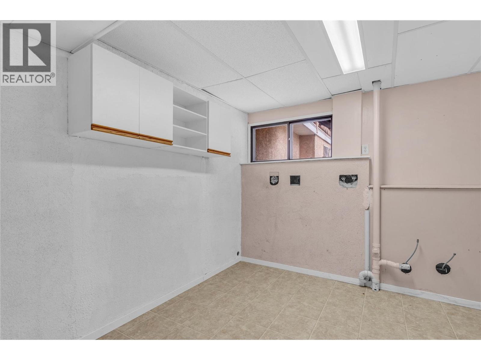  733 Josselyn Court, Kelowna