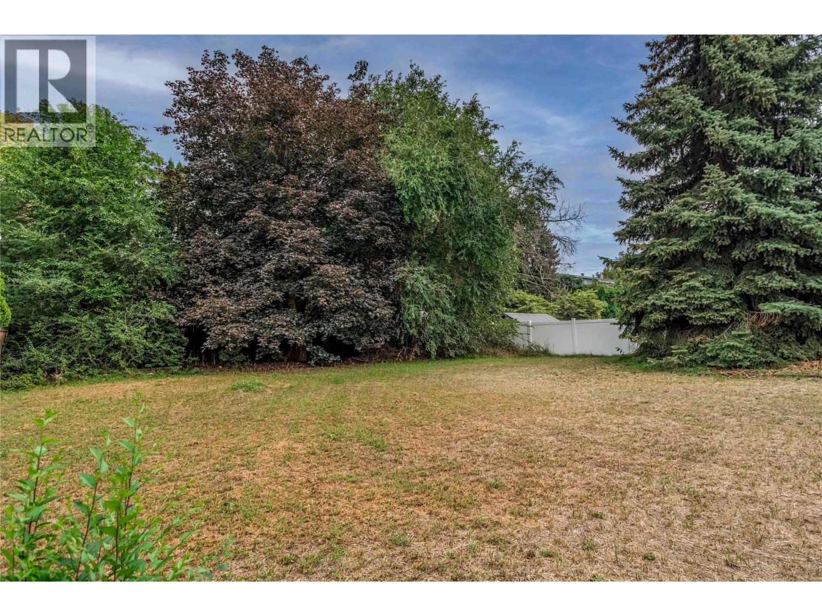  733 Josselyn Court, Kelowna