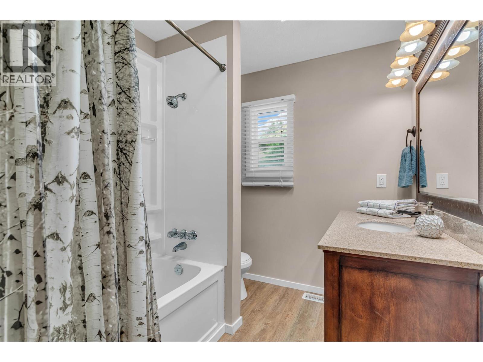  733 Josselyn Court, Kelowna