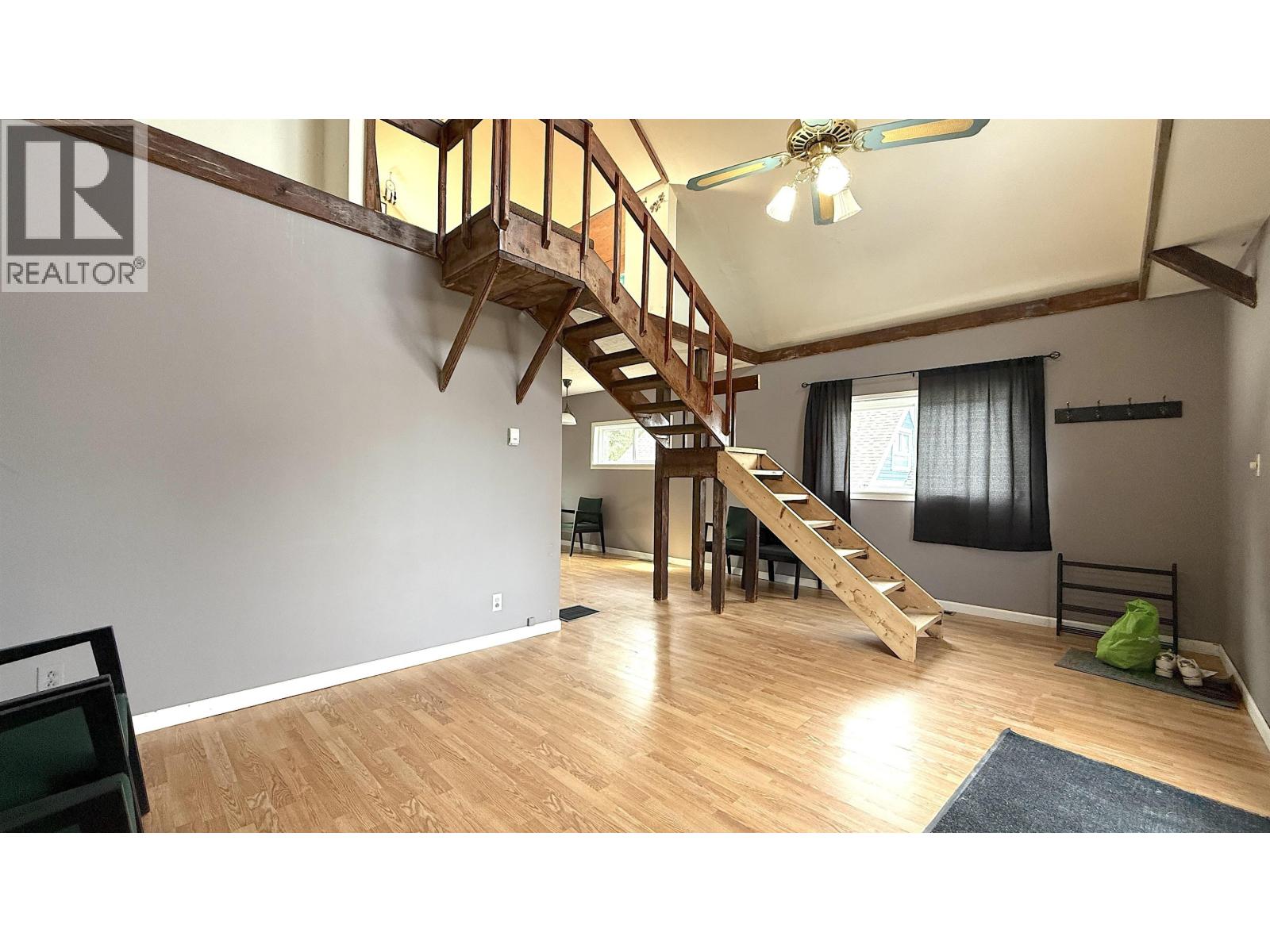224 E 4TH AVENUE