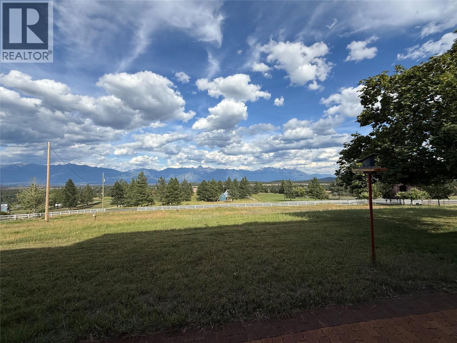 9617 CLEARVIEW Road, Cranbrook