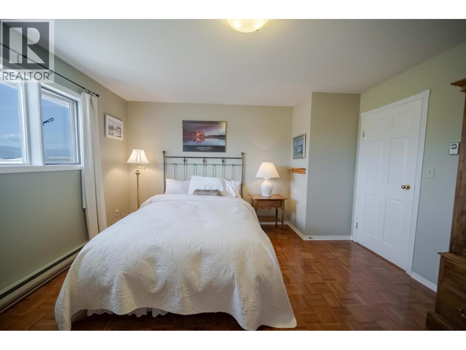 9617 CLEARVIEW Road, Cranbrook
